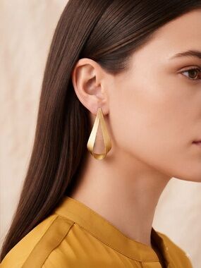 Brushed Gold Geometric Hollow Teardrop Statement Earrings